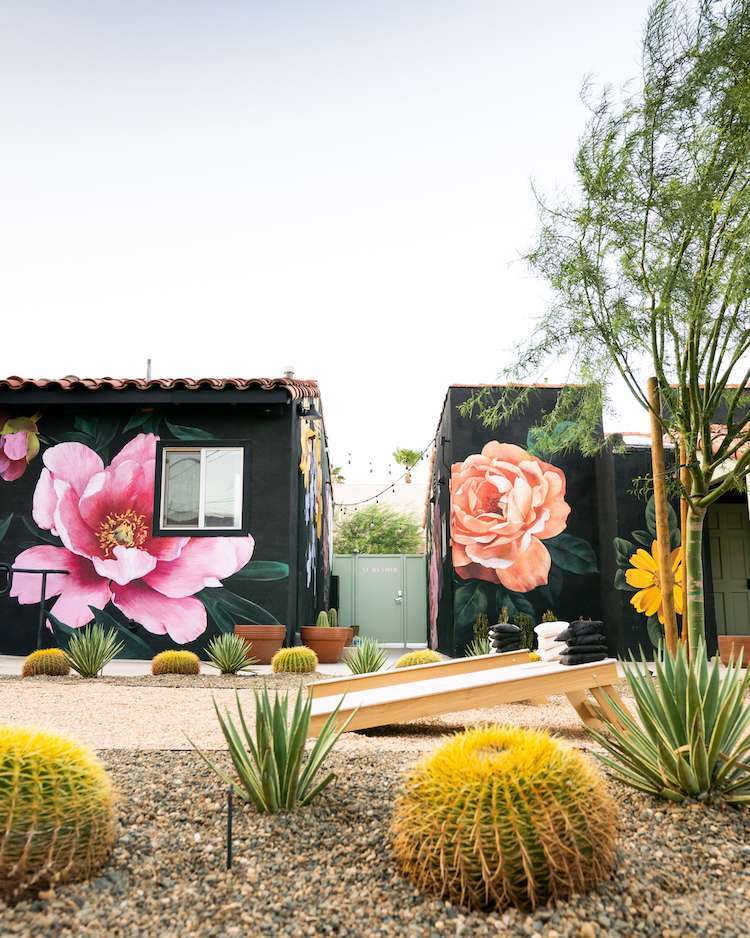 Fleur Noire Hotel
