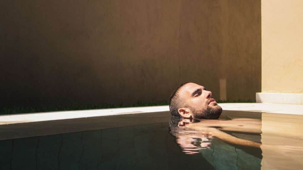 spas for men relaxation pool