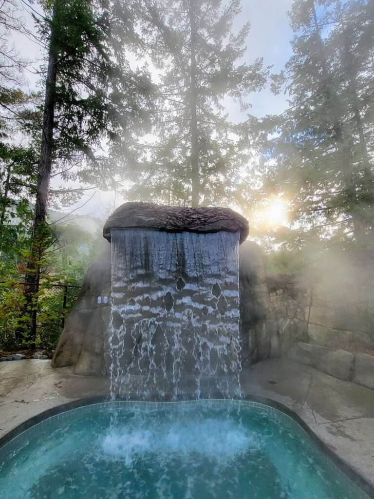Painted Boat Resort Hotel Hydrotherapy waterfall