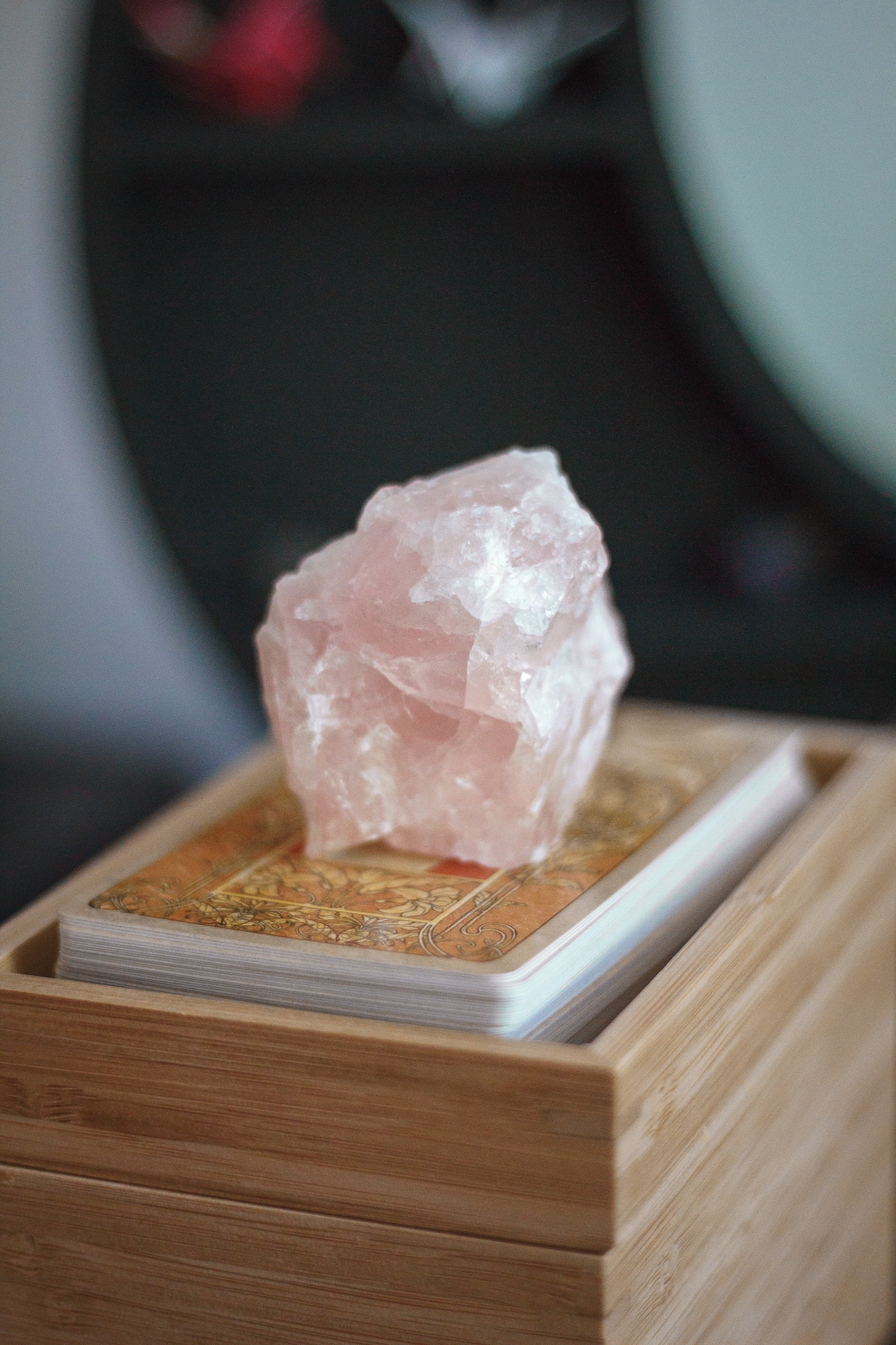tarot & crystal