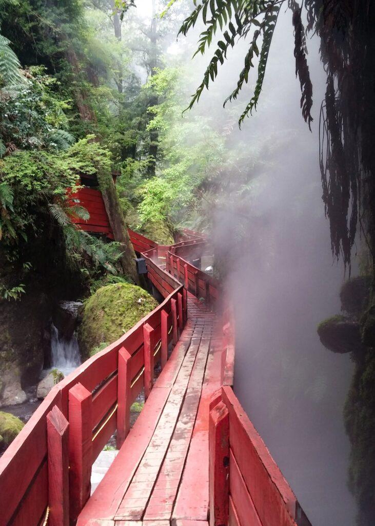 Chile's Termas Geometricas