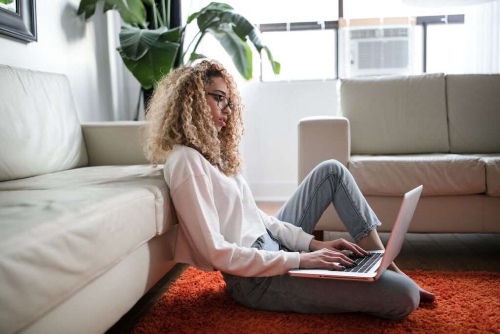 back pain caused by prolonged sitting
