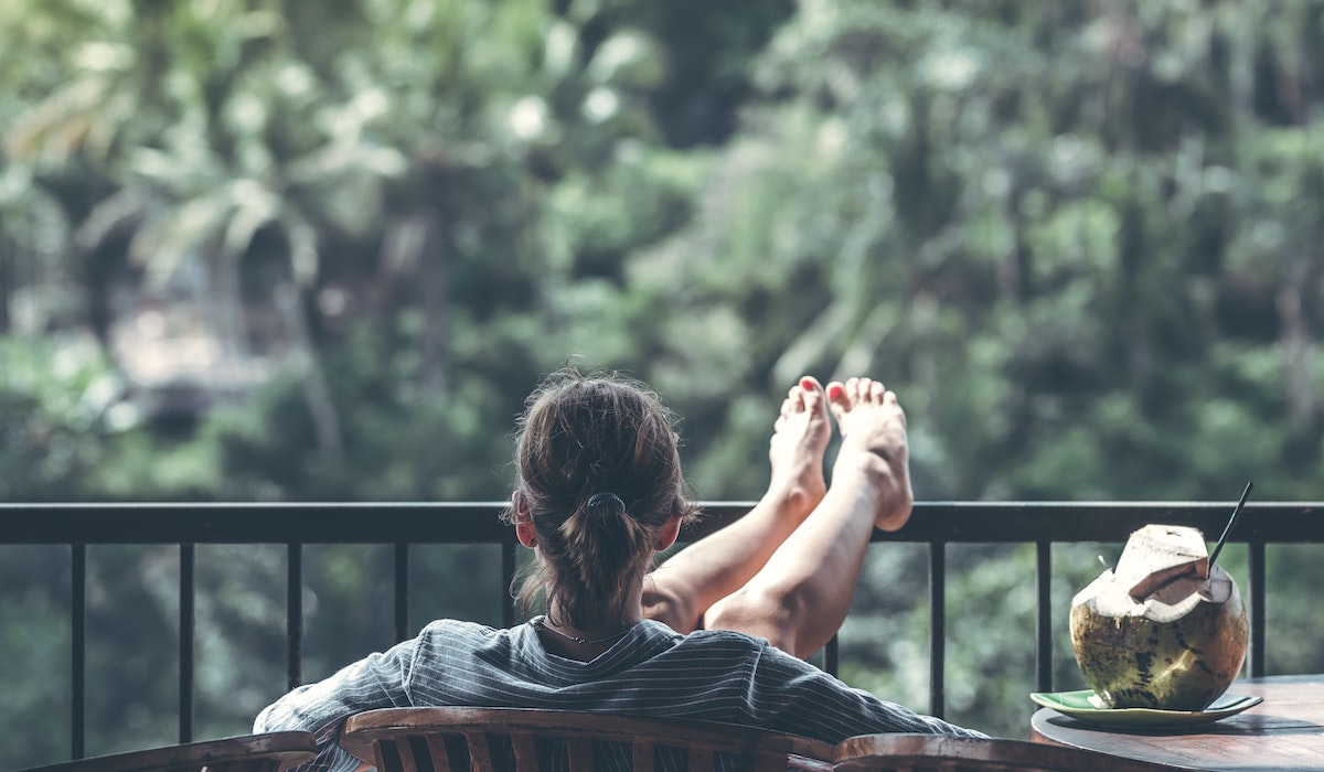 wellness retreat silence in nature