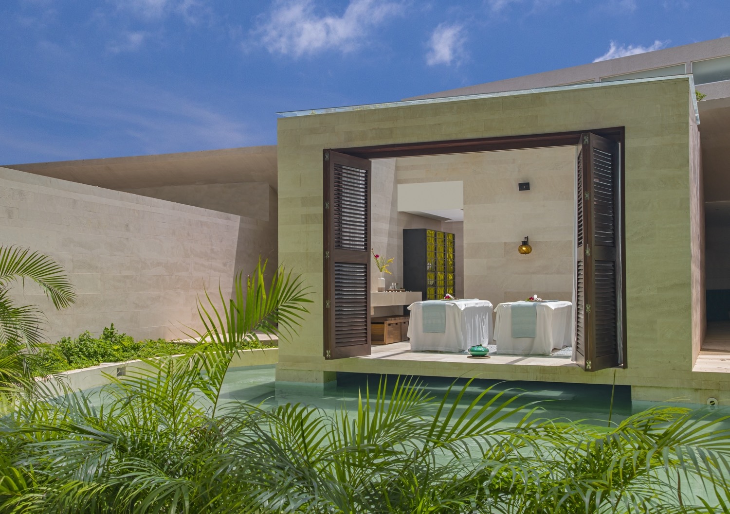 eco-friendly stays - lodge in peru