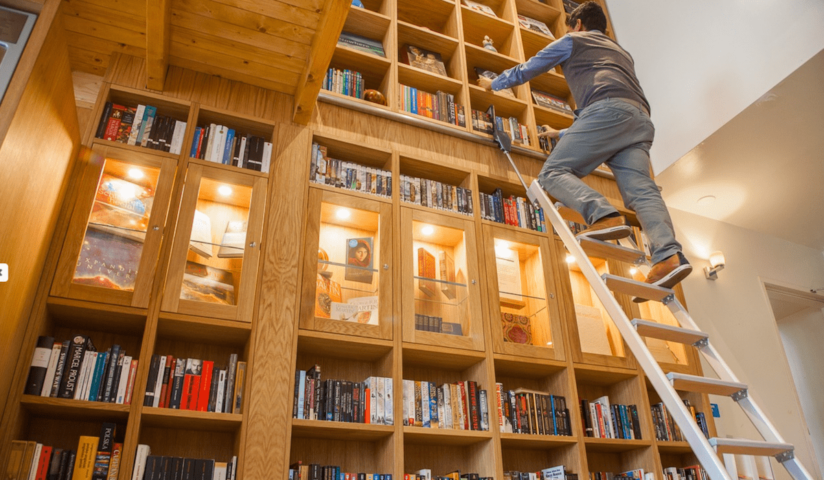 Hotel Library